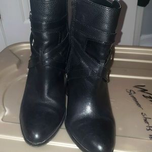 Antonio Melanie black boots 👢 😍